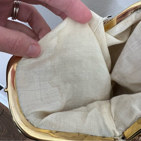 LA REGALE LTD Vintage Straw Framed Gold Clasp Bag - Picture 10 of 16